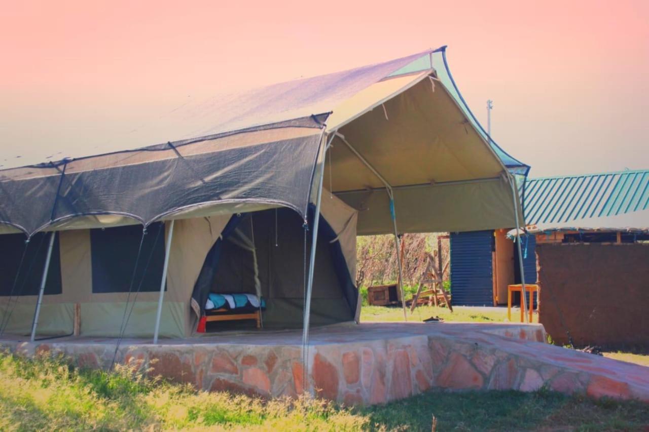 Leruk maasai safari camp Hotel Sekenani Bagian luar foto